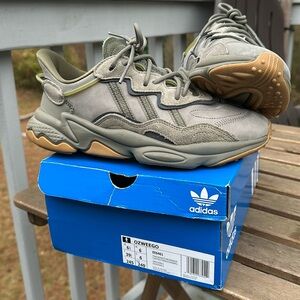 Adidas Ozweego Trace Cargo. Women’s 8, Men’s 6.5.
